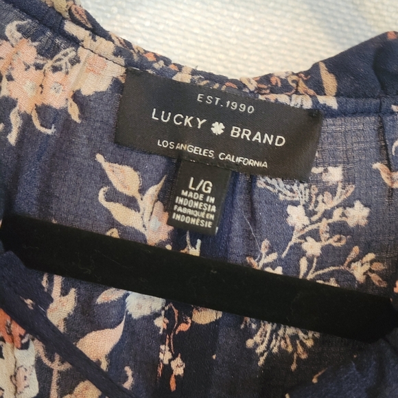 Lucky Brand Floral boho Blouse Navy size Large - Picture 2 of 5